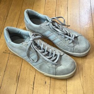 Men’s Adidas Cloudfoam Advantage Light Gray Size 9